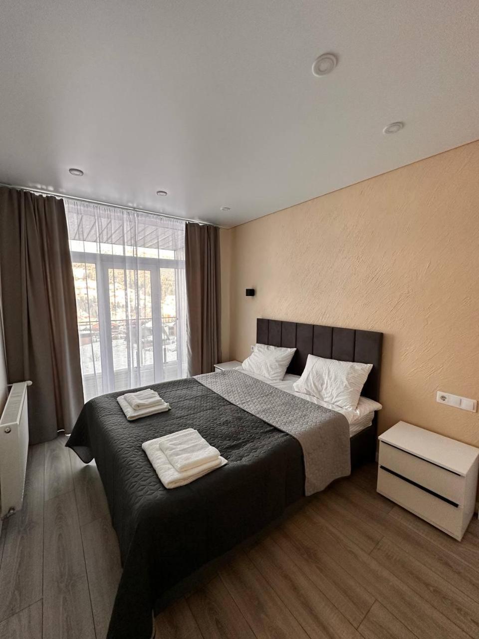 Park House Apartment Palyanytsya Exterior photo
