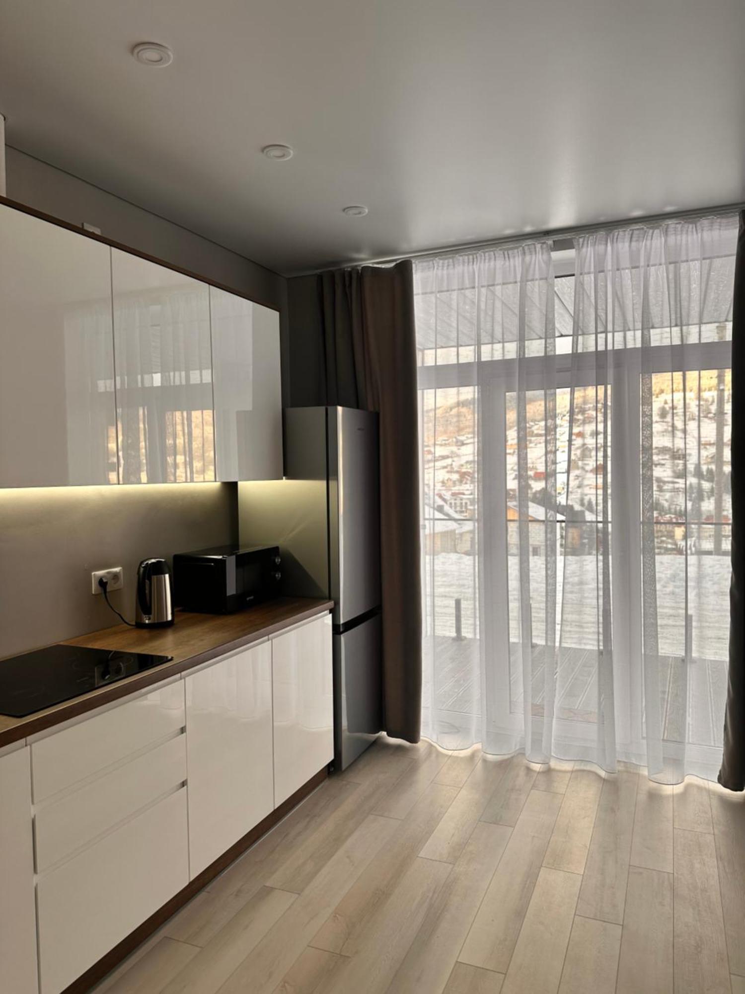 Park House Apartment Palyanytsya Exterior photo